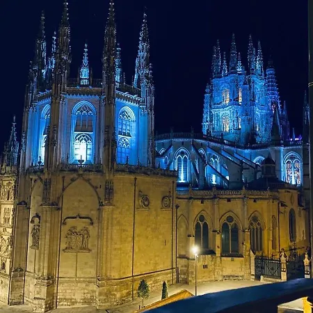 Mirada A La Catedral-apartamentos Catedral