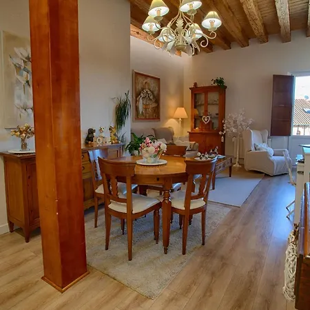 Mirada A La Catedral-apartamentos Catedral Apartment Burgos