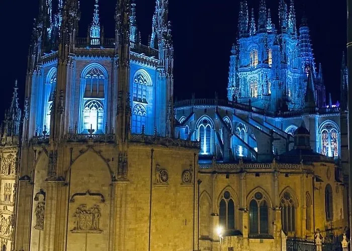 Mirada A La Catedral-apartamentos Catedral