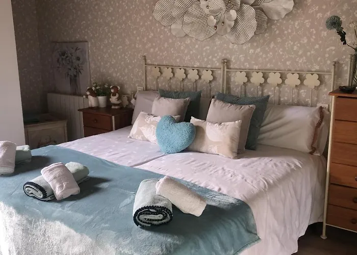 Mirada A La Catedral-apartamentos Catedral Burgos