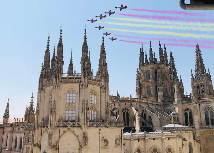 Mirada A La Catedral-apartamentos Catedral Apartment Burgos