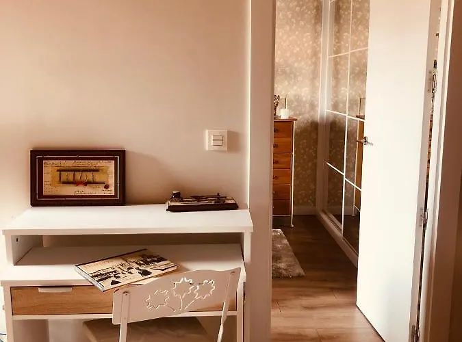 Mirada A La Catedral-apartamentos Catedral * Burgos